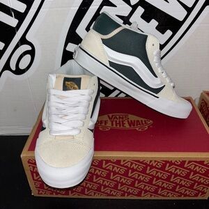 Vans Knu Mid Multiple Sizes